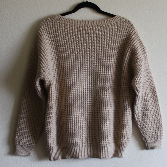 Subdued Brown Sweater - Picture 5 of 6